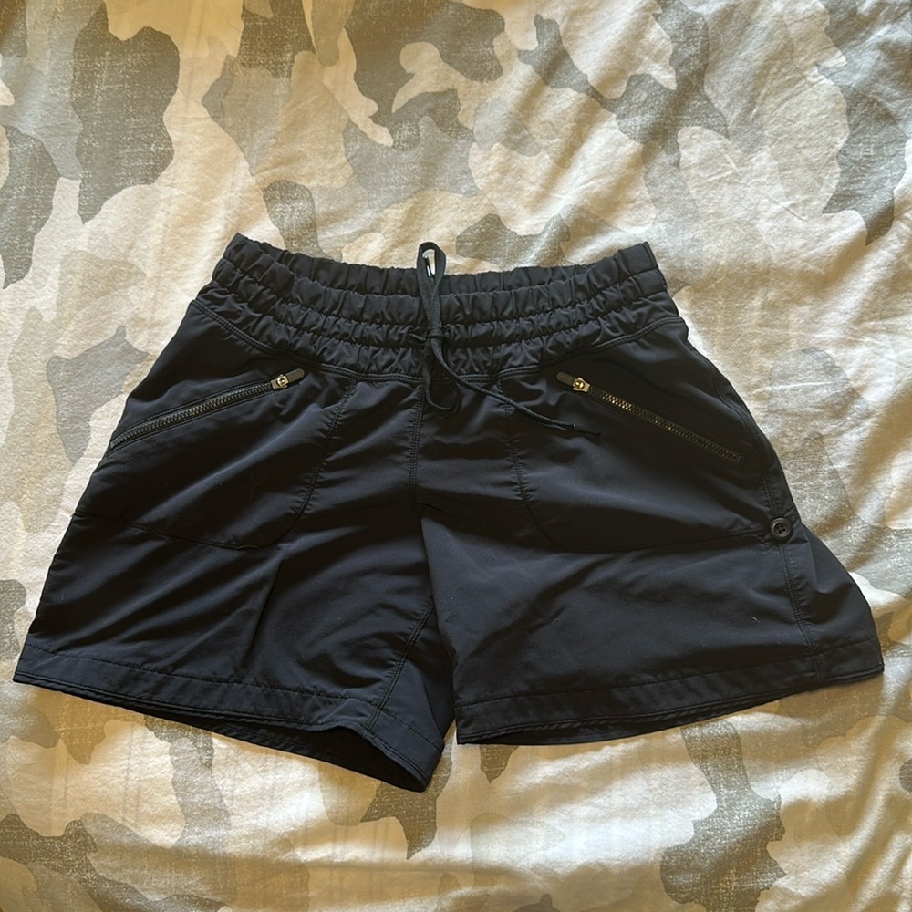 Zella Travel Shorts
